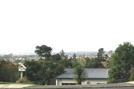 Photo of property in 131 Glengarry Road, Glen Eden, Auckland, 0602