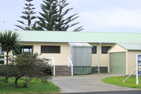 Photo of property in 102 Omaha Drive, Omaha, Warkworth, 0986