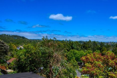 Photo of property in 98 Daffodil Street, Titirangi, Auckland, 0604