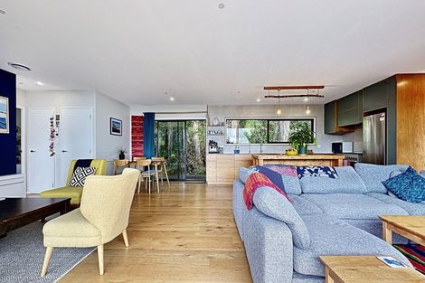 Photo of property in 144 Opanuku Road, Henderson Valley, Auckland, 0612