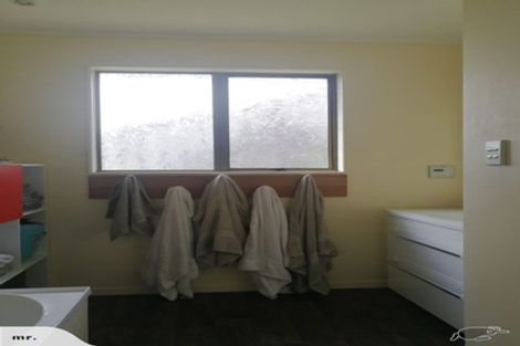 Photo of property in 14 Mercury Way, Whitby, Porirua, 5024