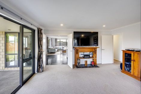 Photo of property in 9 Beamish Street, Frimley, Hastings, 4120