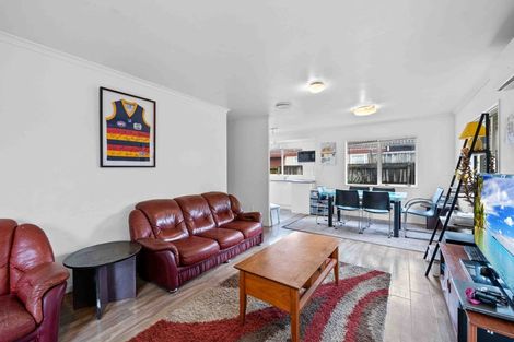 Photo of property in 10 Portrush Lane, Takanini, 2112