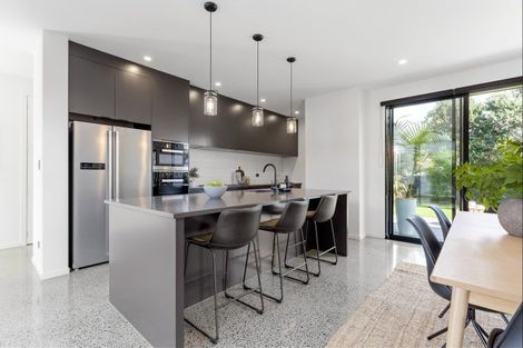 Photo of property in 2 Shearwater Lane, Point Wells, 0986