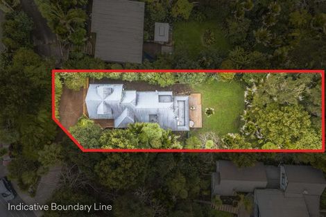 Photo of property in 1 Dorothy Road, Laingholm, Auckland, 0604