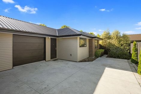 Photo of property in 2/137 Maidstone Road, Ilam, Christchurch, 8041