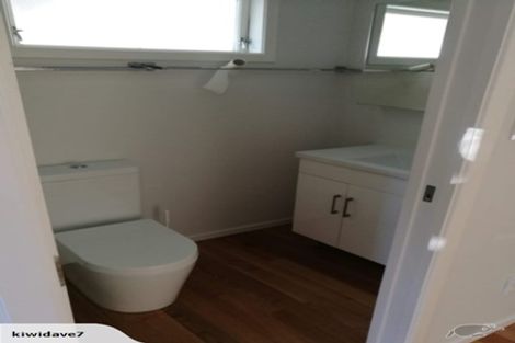 Photo of property in 5 Domain Lane, Mangere Bridge, Auckland, 2022