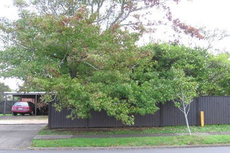 Photo of property in 66 Glenmore Road, Sunnyhills, Auckland, 2010