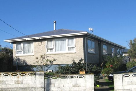 Photo of property in 4 Birman Place, Cannons Creek, Porirua, 5024