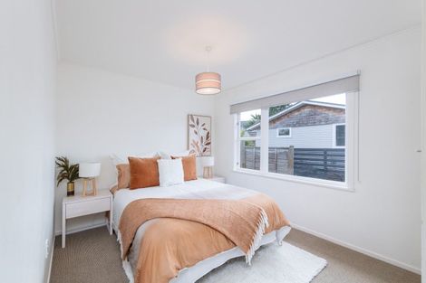 Photo of property in 10 Matuku Street, Heretaunga, Upper Hutt, 5018