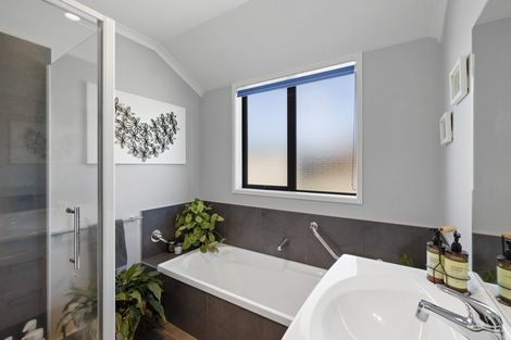 Photo of property in 5b James Drive, Bell Block, New Plymouth, 4312