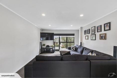 Photo of property in 26 Kevale Place, Manurewa, Auckland, 2102