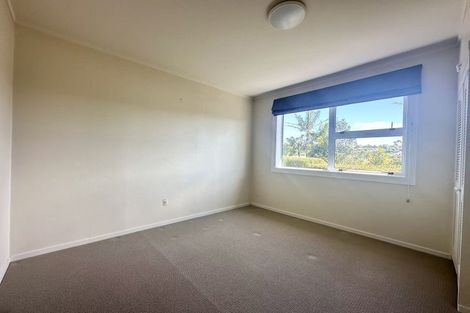 Photo of property in 19 Newhaven Terrace, Mairangi Bay, Auckland, 0630
