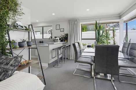 Photo of property in 2/244 Main Road North, Redwood, Christchurch, 8051