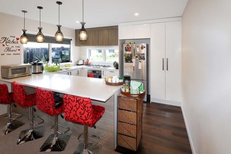 Photo of property in 11 Filmer Crescent, Wallaceville, Upper Hutt, 5018