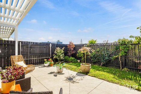 Photo of property in 32 Marine Parade, Hobsonville, Auckland, 0616