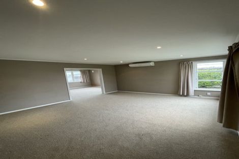 Photo of property in 38 Catlins Crescent, Milson, Palmerston North, 4414