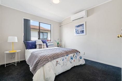 Photo of property in 2/24 Norrie Smith Avenue, Flat Bush, Auckland, 2023