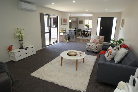 Photo of property in 3a Crompton Road, Massey, Auckland, 0614