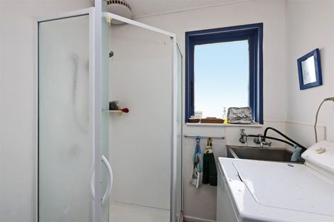 Photo of property in 1011 Hood Street, Mayfair, Hastings, 4122