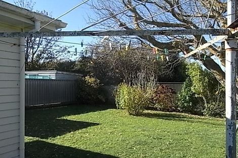 Photo of property in 28 Galway Avenue, Hokowhitu, Palmerston North, 4410