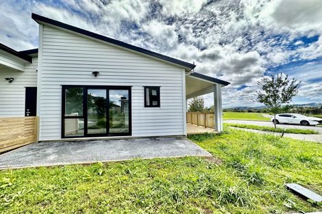 Photo of property in 12a Ahunga Road, Karaka, Papakura, 2113