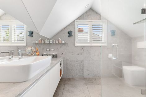 Photo of property in 48 St Marys Road, Saint Marys Bay, Auckland, 1011