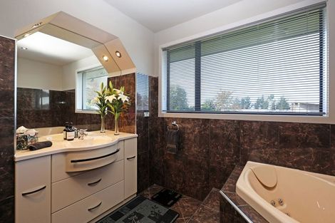 Photo of property in 21 North Ridge Drive, Oamaru North, Oamaru, 9400