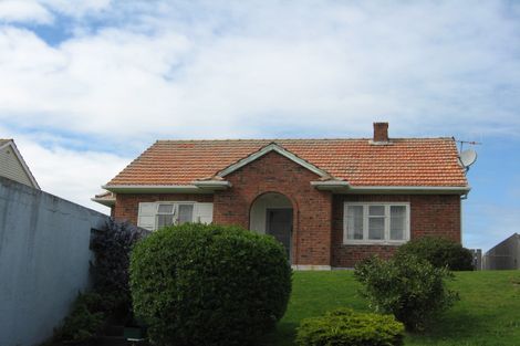 Photo of property in 63 Selwyn Crescent, College Estate, Whanganui, 4500