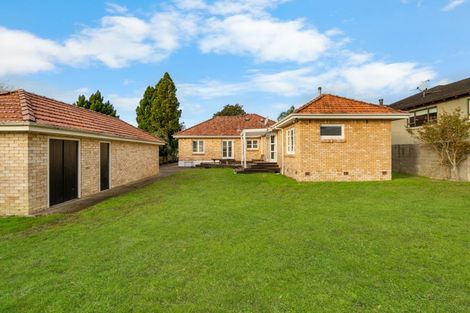Photo of property in 33 Dalethorpe Avenue, Fairfield, Hamilton, 3214