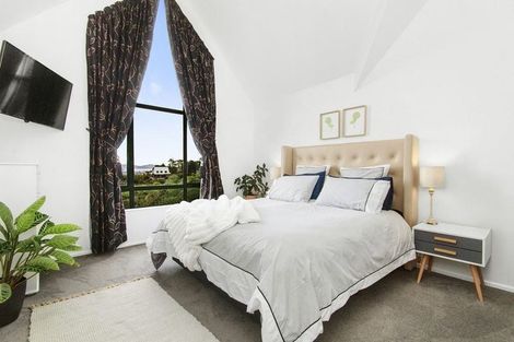Photo of property in 1 Avonlea Grove, Belmont, Lower Hutt, 5010