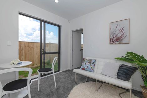 Photo of property in 10 Rockpool Road, Orewa, 0931