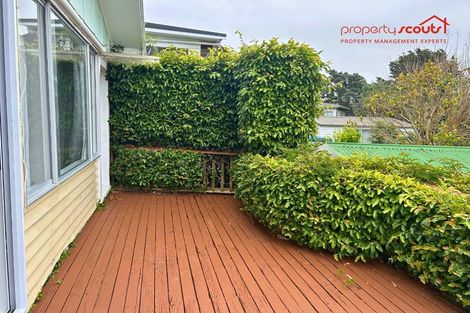 Photo of property in 1/12 Holiday Road, Stanmore Bay, Whangaparaoa, 0932