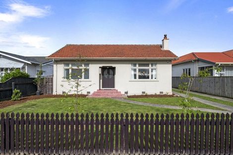 Photo of property in 6 Wood Street, Takaro, Palmerston North, 4410