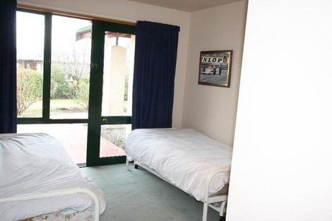 Photo of property in 4a Roto Place, Wanaka, 9305