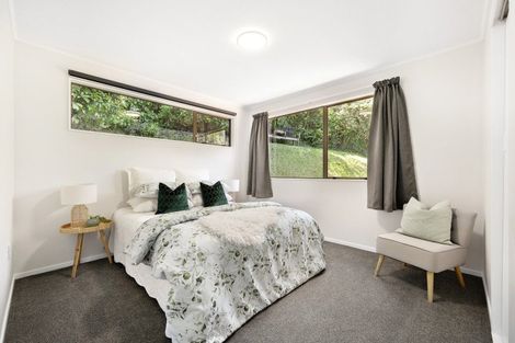 Photo of property in 5 Sasanqua Way, Crofton Downs, Wellington, 6035