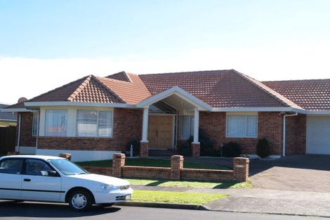 Photo of property in 16 Orohena Close, Northpark, Auckland, 2013