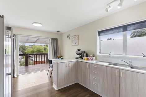 Photo of property in 7 Kingussie Place, Highland Park, Auckland, 2010