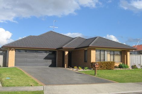 Photo of property in 22 Belcoo Crescent, East Tamaki, Auckland, 2013