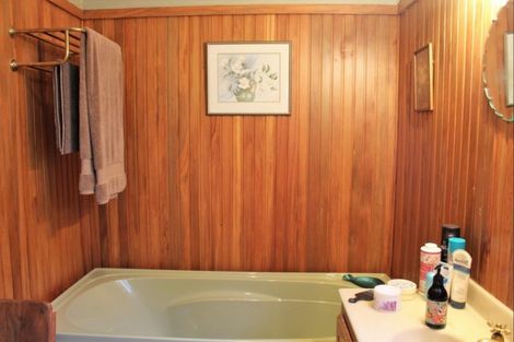 Photo of property in 4 King Street, Dannevirke, 4930