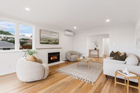 Photo of property in 46 Colwill Road, Massey, Auckland, 0614