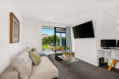 Photo of property in 22 Ida Way, Omaha, 0986