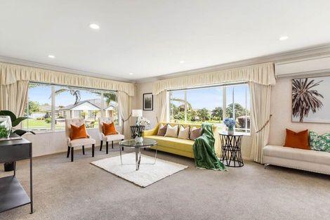 Photo of property in 93 Westerham Drive, Dannemora, Auckland, 2016
