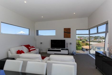Photo of property in 5a Mission Street, Moturoa, New Plymouth, 4310