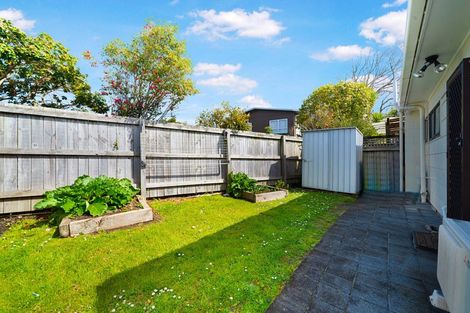 Photo of property in 14/85 Edmonton Road, Henderson, Auckland, 0612