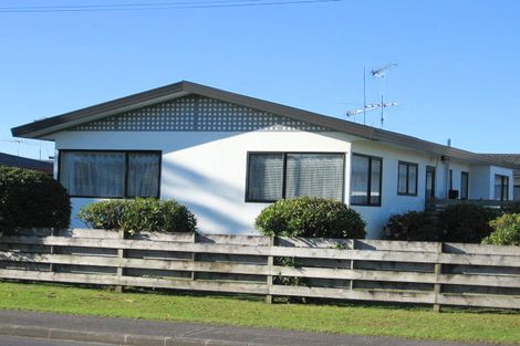 Photo of property in 145a Centreway Road, Orewa, 0931