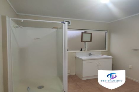 Photo of property in 3/240 Pakuranga Road, Pakuranga Heights, Auckland, 2010