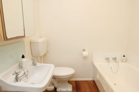 Photo of property in 39 Rangoon Street, Khandallah, Wellington, 6035