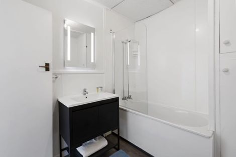 Photo of property in 213 Jervois Road, Herne Bay, Auckland, 1011