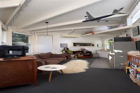 Photo of property in 4 Rangiora Avenue, Kaiwharawhara, Wellington, 6035